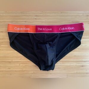 Calvin Klein men’s bikini brief underwear size medium